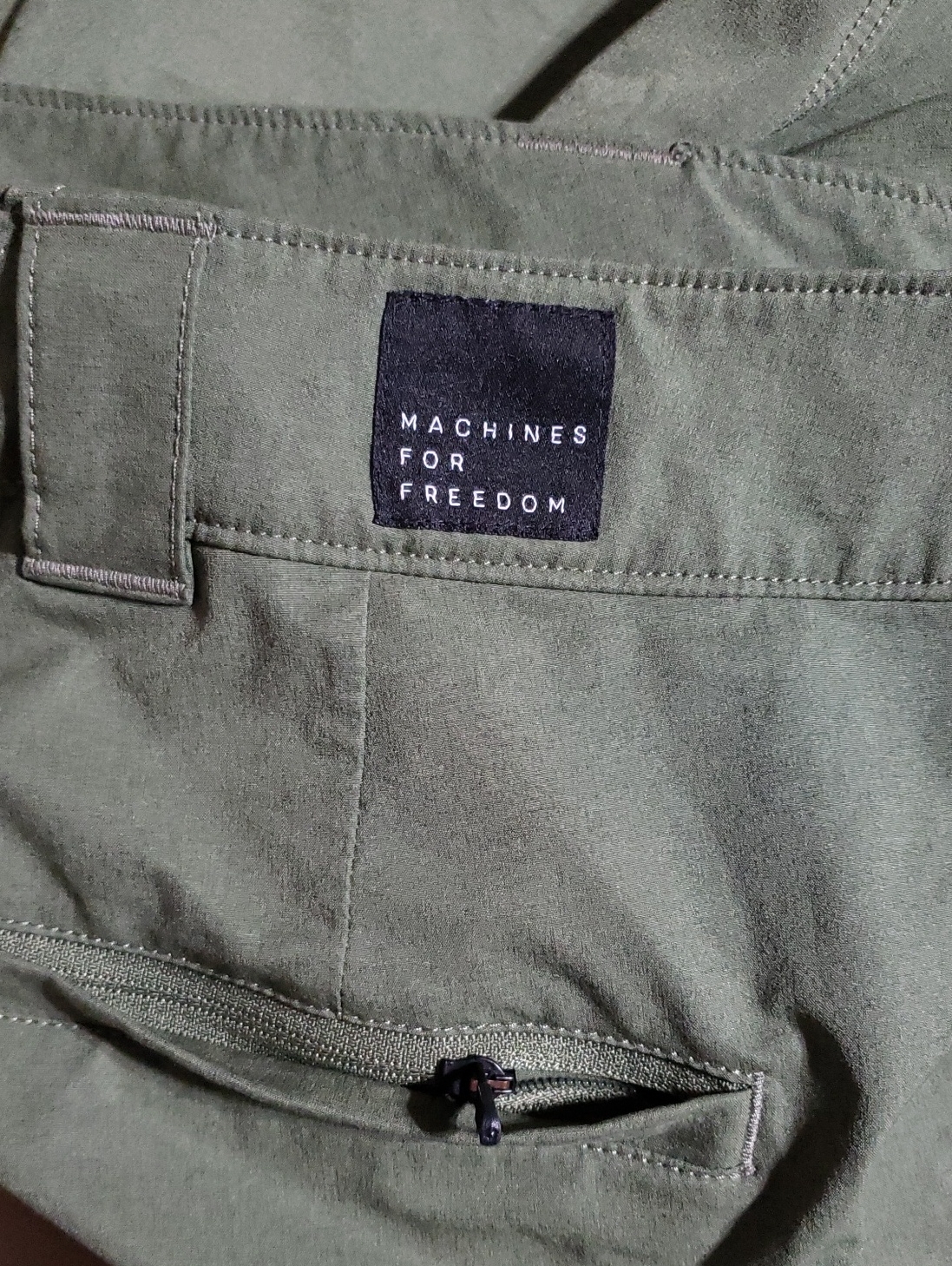 Machines For Freedom The Key Short In The Color Green — image 6 of 8